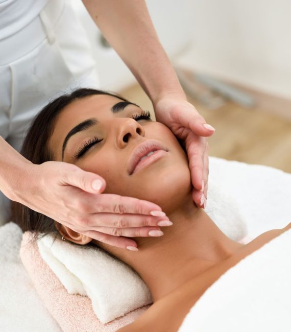 Masaż twarzy Kobido